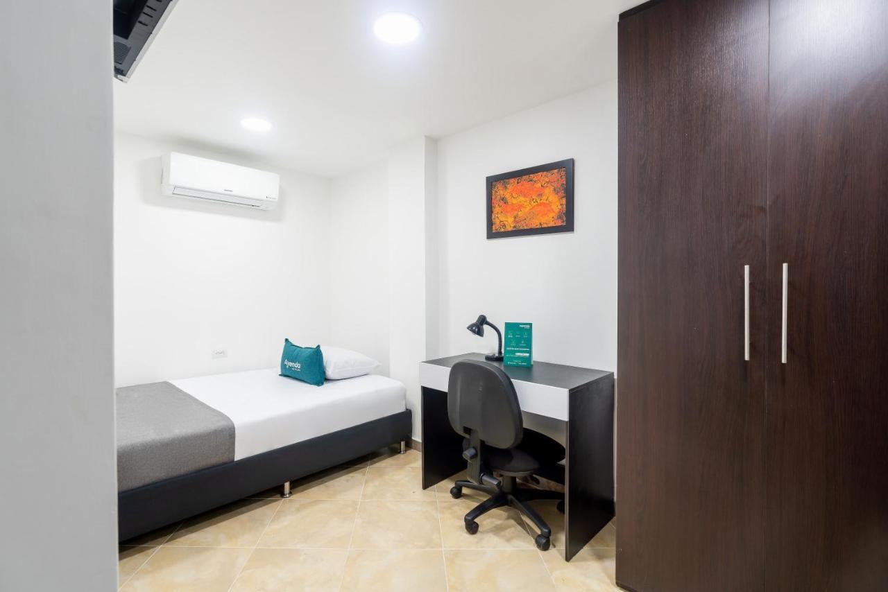 Hotel Ayenda Coliving La 78A Medellín Esterno foto