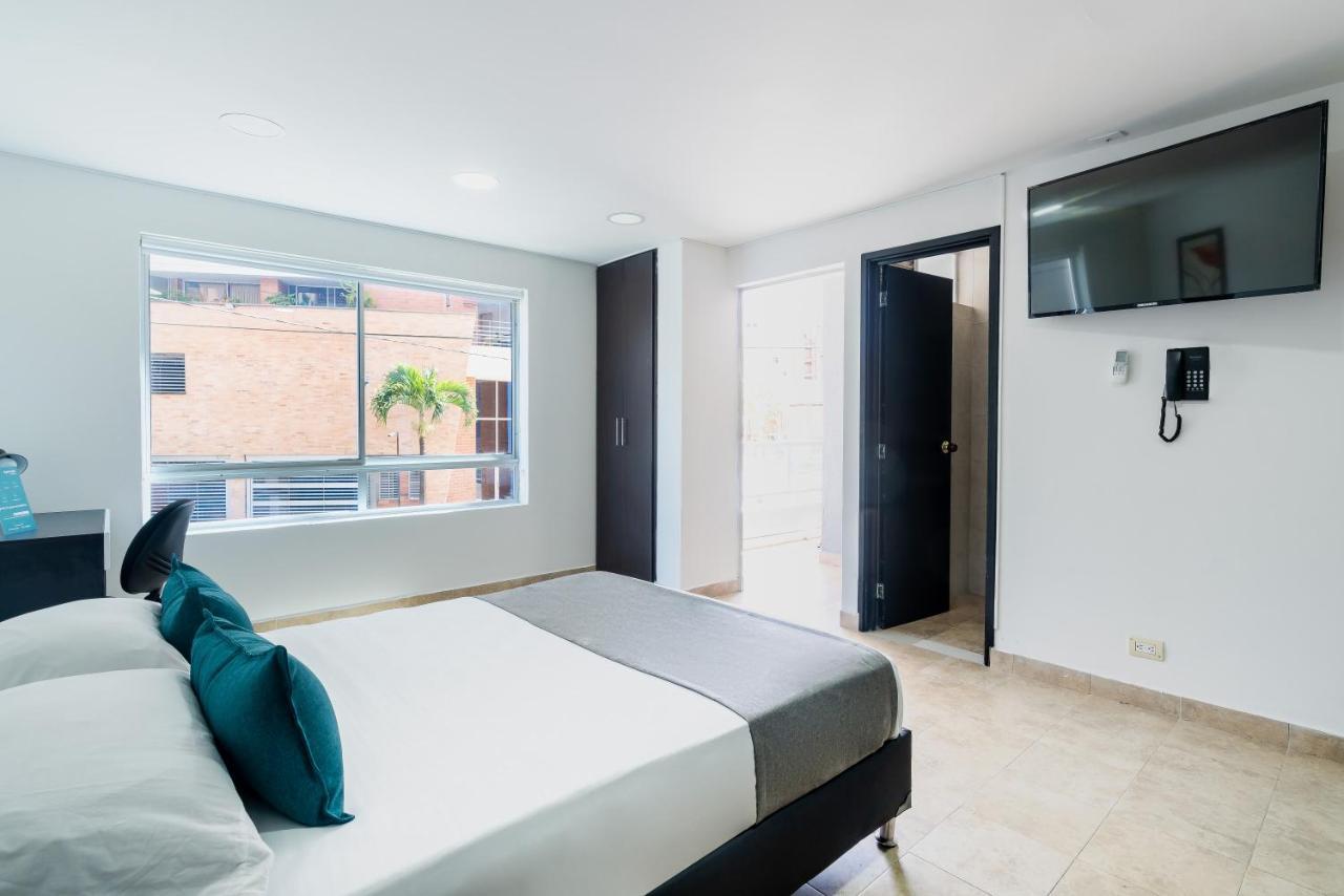 Hotel Ayenda Coliving La 78A Medellín Esterno foto