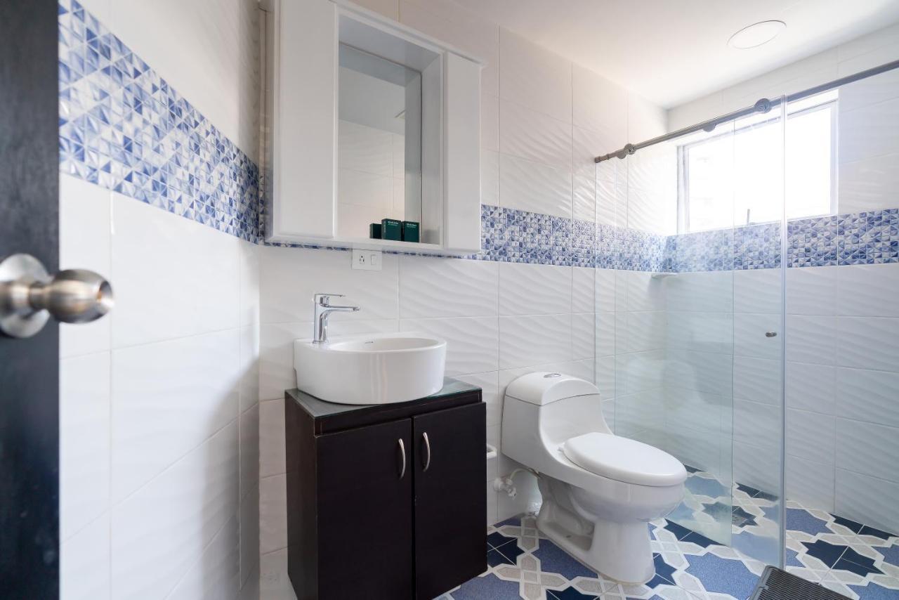Hotel Ayenda Coliving La 78A Medellín Esterno foto